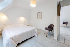 Posteľ alebo postele v izbe v ubytovaní Maison pour 6 à Erquy - Piscine collective
