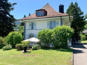 Zahrada ubytování Appartement de standing à Vallorbe