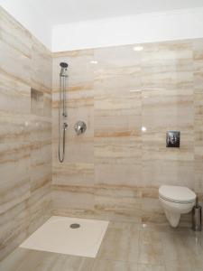 A bathroom at Andoravendégház - Villány
