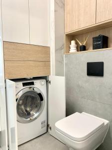 Zdjęcie z galerii obiektu ŻOLI STORK APARTMENTS - Hubnera 1 w Warszawie