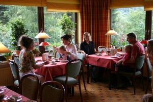 Επισκέπτες που μένουν στο Cafe-Pension Waldesruh