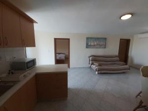 Küche/Küchenzeile in der Unterkunft Apartments Elvir Nin
