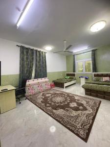 Area soggiorno di Cloudy Cloud Farm Resort