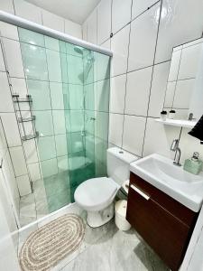 Bilik mandi di Casa com piscina Balneário Camboriú CasaAlbertiBc