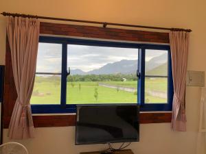 Pemandangan gunung umum atau pemandangan gunung yang diambil dari homestay