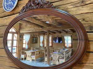 Un restaurant sau alt loc unde se poate mânca la Székelyföld,Siklódi Kő Vendégház, Csűr