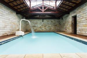 Piscina di Hotel Lopes Caxambu o nelle vicinanze