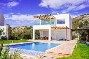 Villa con piscina y casa en The Three Graces - Apollon, en Antimácheia