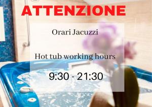 una imagen del horario de trabajo de una bañera de hidromasaje en Eurohotel, en Milán