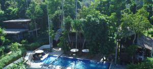 Piscina a De Foret o a prop