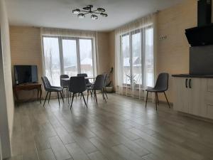 TV a/nebo společenská místnost v ubytování У Мирослави