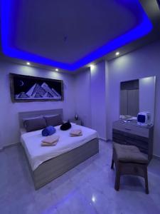 Кровать или кровати в номере F&M Home Egypt - Apartment Hurghada