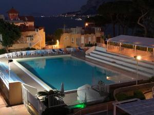 Πισίνα στο ή κοντά στο ASHUR310 RESIDENCE MONDELLO