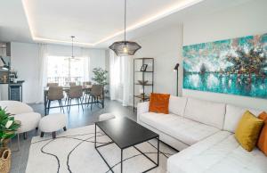 Posedenie v ubytovaní RDM9- Modern family apartment in Riviera del Mar