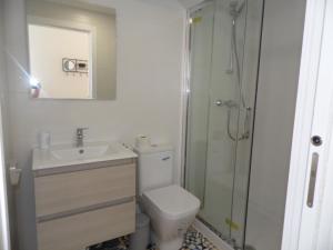 Ein Badezimmer in der Unterkunft Apartamentos San Miguel