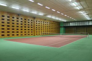 Tennis ja/või seinatennis majutusasutuses Penzion Bowten või selle läheduses