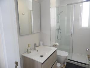 Ein Badezimmer in der Unterkunft Apartamentos San Miguel