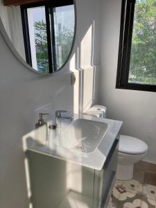 Koupelna v ubytování Casa Amigos Sorvilan- La Palmera