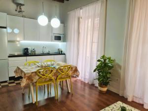 Kuchyňa alebo kuchynka v ubytovaní Apartamento Viña P. Málaga Centro