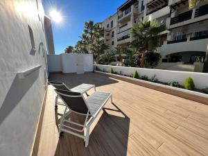 Balkón nebo terasa v ubytování PUSHE Playa Granada Beach & Golf 13
