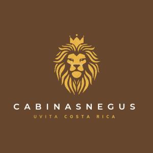 ein Logo eines Löwen mit einer Krone auf dem Kopf in der Unterkunft Cabinas Negus in Uvita