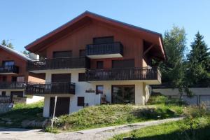 Budova, v ktorej sa apartmán nachádza