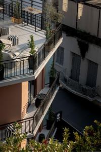 Balkon lub taras w obiekcie Clyde Athens by Nin&Bau