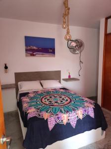 Giường trong phòng chung tại Hotel Bahia de Cuba