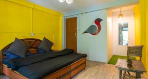 Whoopers Hostel Tosh的休息区