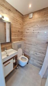 Kúpeľňa v ubytovaní Vila FERIE + 35 fotografií