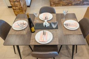 Villa Red Porto Cheli italokat is kínál