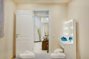 A bathroom at Villa Red Porto Cheli