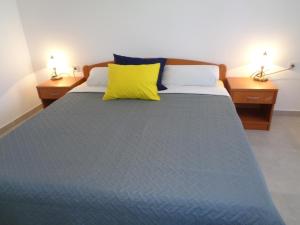Postel nebo postele na pokoji v ubytování Guesthouse Lopar (824)