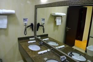 ห้องน้ำของ Palm Inn Hotel Doha