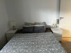 Posteľ alebo postele v izbe v ubytovaní Apartment Torremolinos