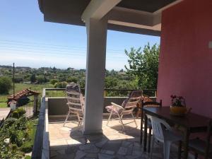 A balcony or terrace at great first floor appartment with view