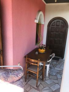 A seating area at great first floor appartment with view