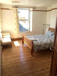 Gallery image of Huge 7 bed hse for large groups close by the beach in Bude