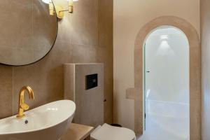 A bathroom at Casa Del Balsamo