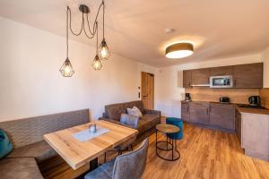 Kuchyň nebo kuchyňský kout v ubytování Rustika - Appartements & Spa