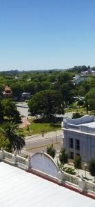 vistas a la ciudad desde el techo de un edificio en Salvia en Trenque Lauquen
