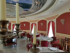 Uma área de estar em Parco dei Principi Hotel