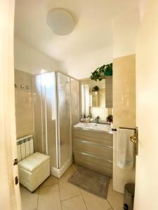 Ett badrum på Florence Golden Terrace