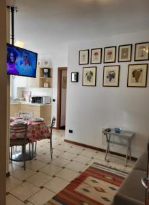 TV a/nebo společenská místnost v ubytování Residence Belvedere Apartment Bolvedro