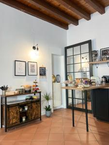A kitchen or kitchenette at Il Cantuccio di Gioia