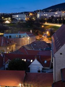 Výhľad na hory alebo výhľad na hory priamo z apartmánu