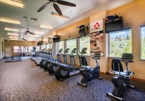Fitness centrum a/nebo fitness zařízení v ubytování Villas at Zermatt Resort - Condos