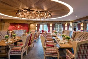 Restaurace v ubytování Sonnenalp Resort