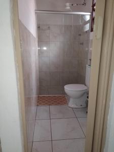 Phòng tắm tại Pousada Quintal da Barra 50 metros do Mar