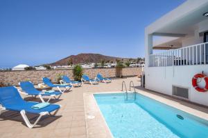 The swimming pool at or close to Villa Maria by Villa Plus